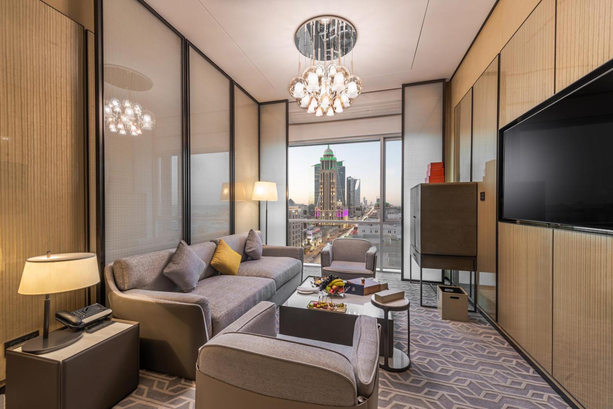 Narcissus The Royal Hotel Riyadh Luaran gambar A suite at the hotel