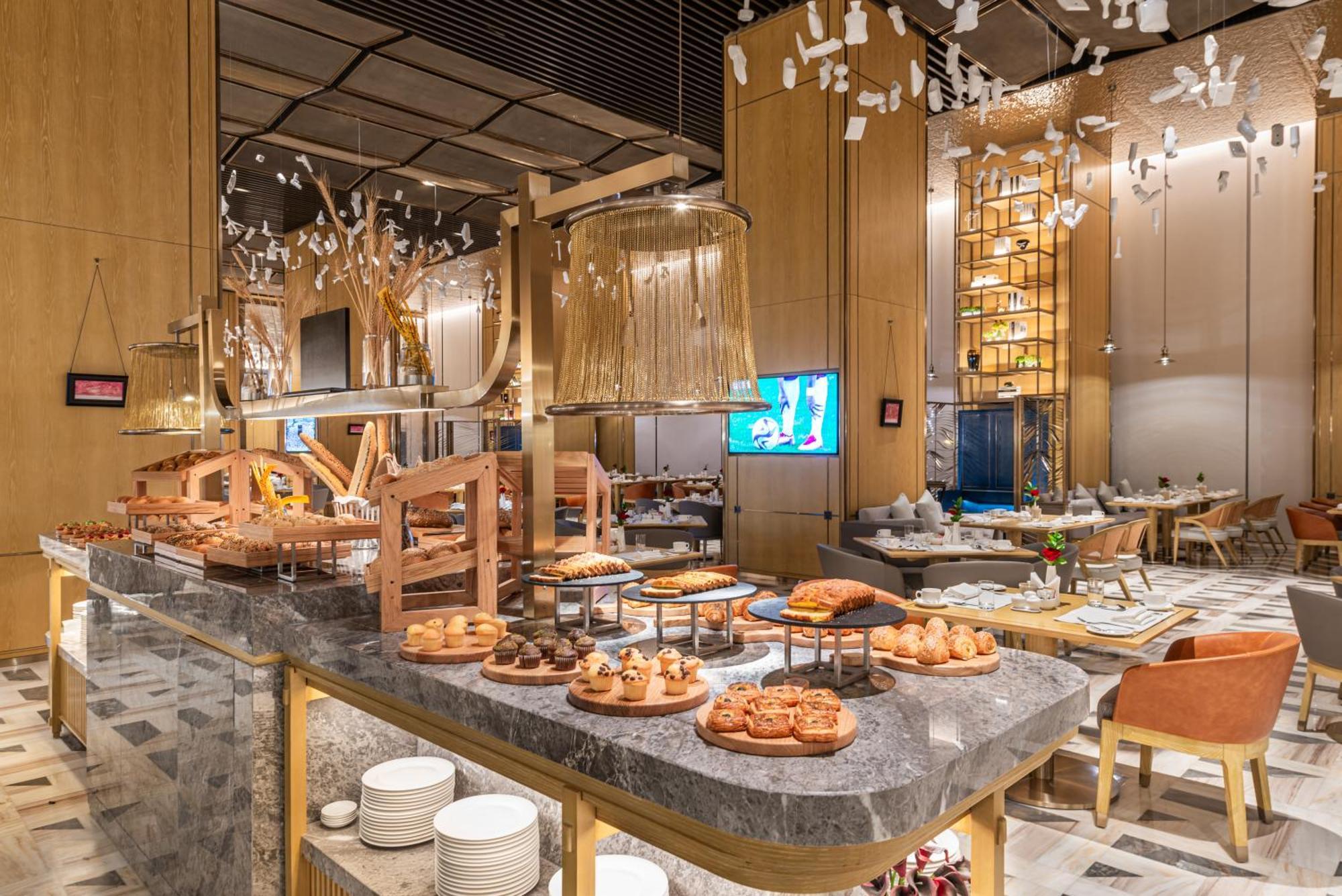 Narcissus The Royal Hotel Riyadh Luaran gambar The buffet at the hotel